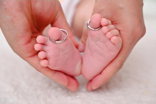 黄骅宝宝肚脐凸起怎么回事